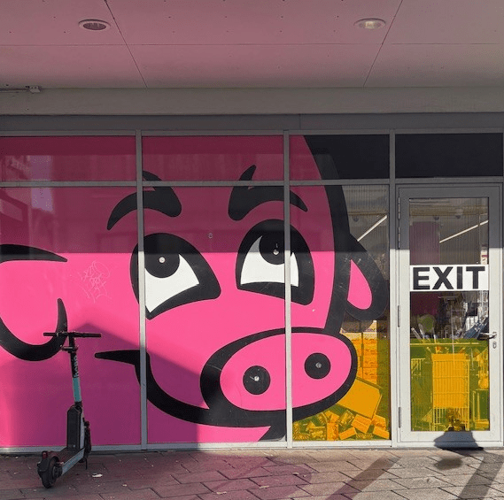 Bonus Supermarket Pig - Reykjavik Iceland 